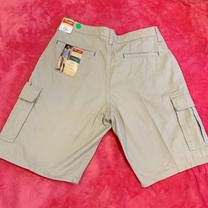Men’s Wrangler Cargo Shorts